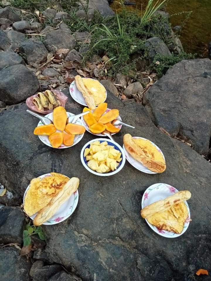 Bee Bee'S Chalets Home Stay And Trekking Banlung Zewnętrze zdjęcie