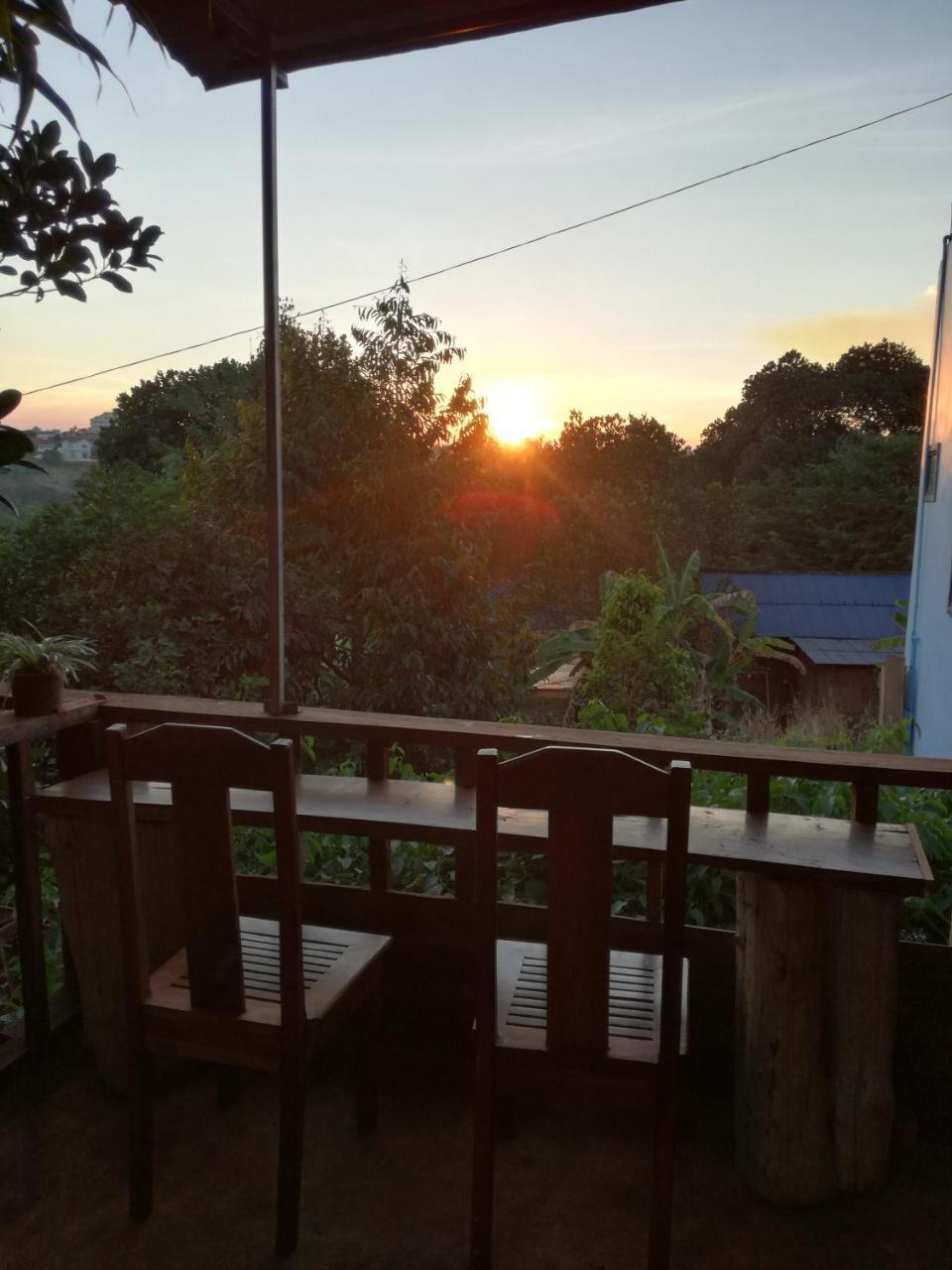 Bee Bee'S Chalets Home Stay And Trekking Banlung Zewnętrze zdjęcie